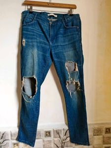Zara  Ripped Jeans
