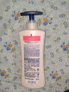 Vaseline Daily Brightening Lotion