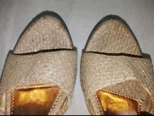 Sparkly silver Heels