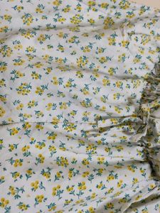 Women's Floral Shorts With Pockets1