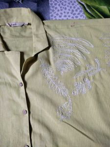🌸Plus Size Embroidered Shirt
