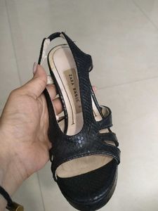 Stylish Black Strappy Heels