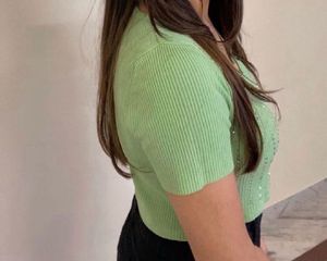 Sparkly V-Neck Short Sleeve Top