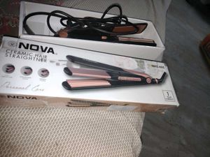 NOVA Ceramic Hair Straightener