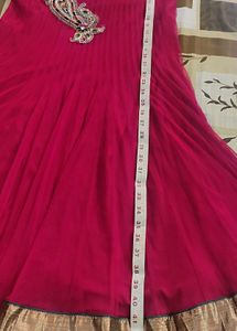 red suit with  black churidar and dupatta
