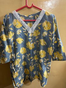 Floral Print V-Neck Kurta