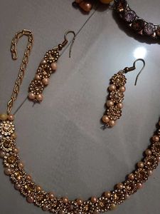 Stunning Embellished Jewellery Set
