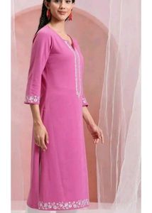 combo of Black Spaghetti Strap and pink kurti