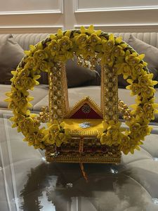 Decorative Jhula with Yellow Flowers ladoo gopal