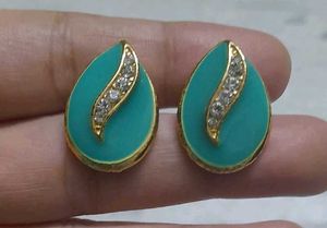 Fluorescent Green Studs