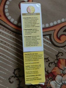 Lacto Calamine Dewy Sunscreen