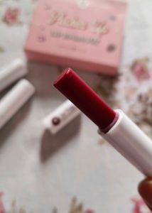 Unused Lip Balm Kit