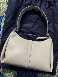 Tommy Hilfiger Beige Shoulder Bag