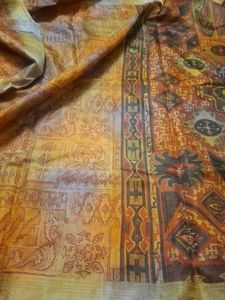 Vibrant Geometric Print Saree