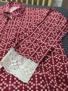 Maroon Ethnic Kurta with Lace Detail