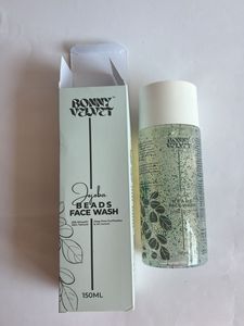 Bonny Velvet Jojoba Beads Face Wash