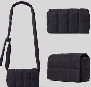 Padded Quilted Crossbody Bag🤍