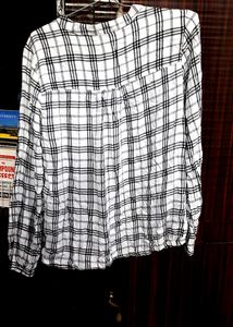 Mavie Branded Top