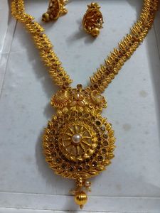 Elegant Gold-Tone Necklace Set