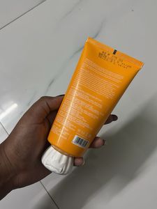 Dot &amp; Key Vitamin C+E Face Wash