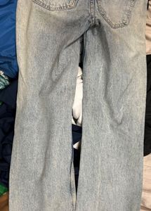Vintage Wash Distressed Wide Leg Jeans 💙