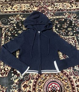H&M hooded cropped navy cardigan with zipper