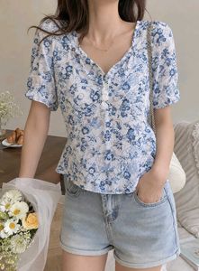 New with tag Korean Pintrest Chic Floral top