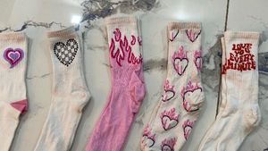 Cute &amp; Trendy Graphic Socks Pack