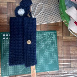 Handmade Knitted Cluch