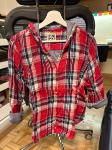 Ref Plaid Button-Up Hoodie Shirt