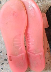 Preloved -Cute Pink Bow Flip Flops