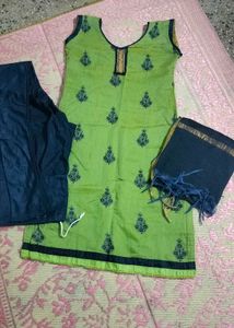 Vibrant Kurta Set with Navy Blue Dupatta