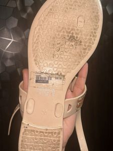🇨🇦 ALDO Rhinestone Embellished Thong Sandals