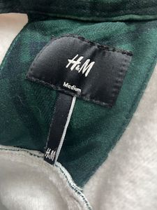 H&amp;M Unisex Shirt