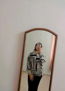 Chic Geometric Print Button-Up Shirt