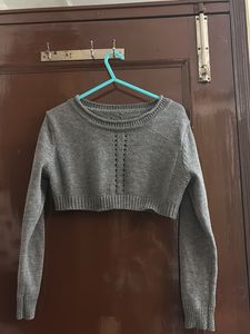 Gray Cropped Long Sleeve Sweater