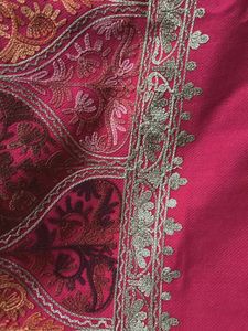 Women’s Kashmiri shawl/