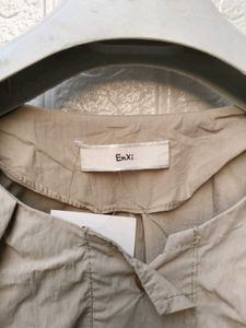 New with tag Casual Beige Short-Sleeve Top