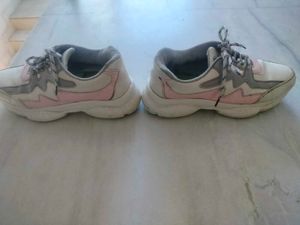 Stylish Sneakers - Comfortable &amp; Trendy