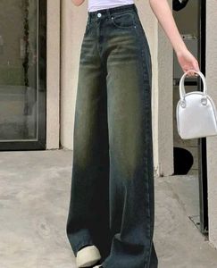 Stylish Wide-Leg Jeans