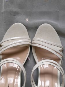 Off White Heel