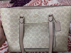 Coach Signature Tote Bag(First Copy)