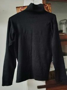 138.Puma Turtleneck Sweatshirt