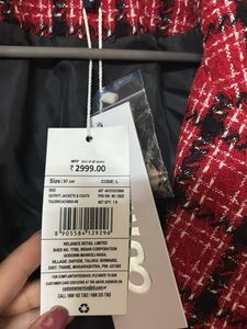 Chic Red Tweed blazer