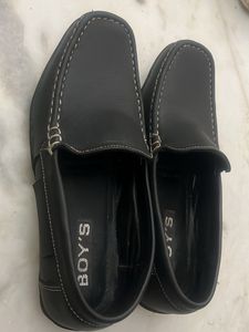 New Pleather Black Shoes | US 9