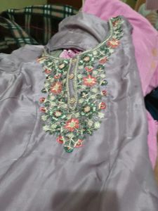 Embroidered Lavender Kurta