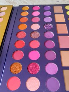 Ucanbe Mirror Eyeshadow Palette 😍😍