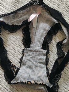 victoria's secret Leopard Print Lace Trim Panty