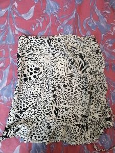 Adjustable draw string skirt