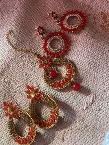 Stunning Red & Gold Maang Tikka & Earring Set